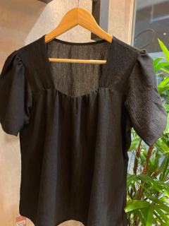 Blusa Crepe Decote Quadrado - Fino Look