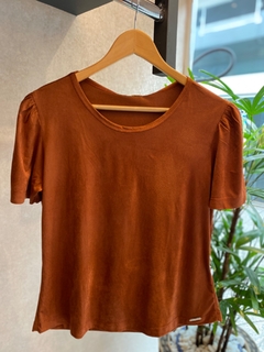Blusa Suede Mg Curta Caramelo - comprar online