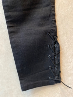 Calça Cigarrete Jeans Preta - comprar online