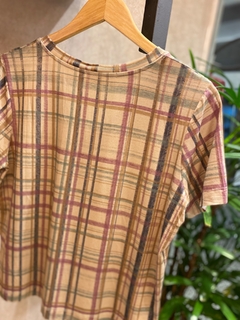 Blusa Básica Xadrez na internet