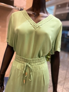 Blusa Viscose Lisa - comprar online