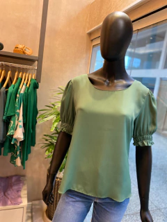 Blusa Crepe Lastex Manga Verde na internet