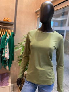 Blusa Decote Redondo Mg Longa Verde na internet
