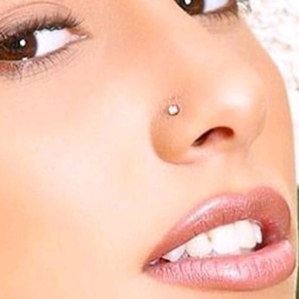 Piercing de nariz pedrinha