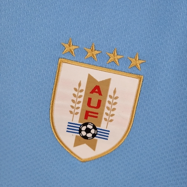 Camiseta URUGUAY escudo celeste