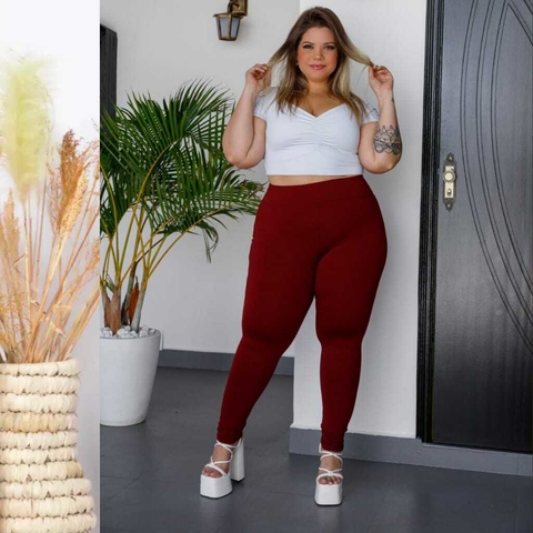 Calça Capri Legging Lisa Plus Size Poliamida Preta G4