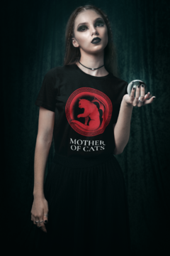 Camiseta Feminina | "Mother of Cats"
