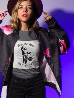 Camiseta Classic Feminina | "Feel the Fear"