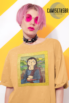 Camiseta Feminina | "Mona Cat" na internet