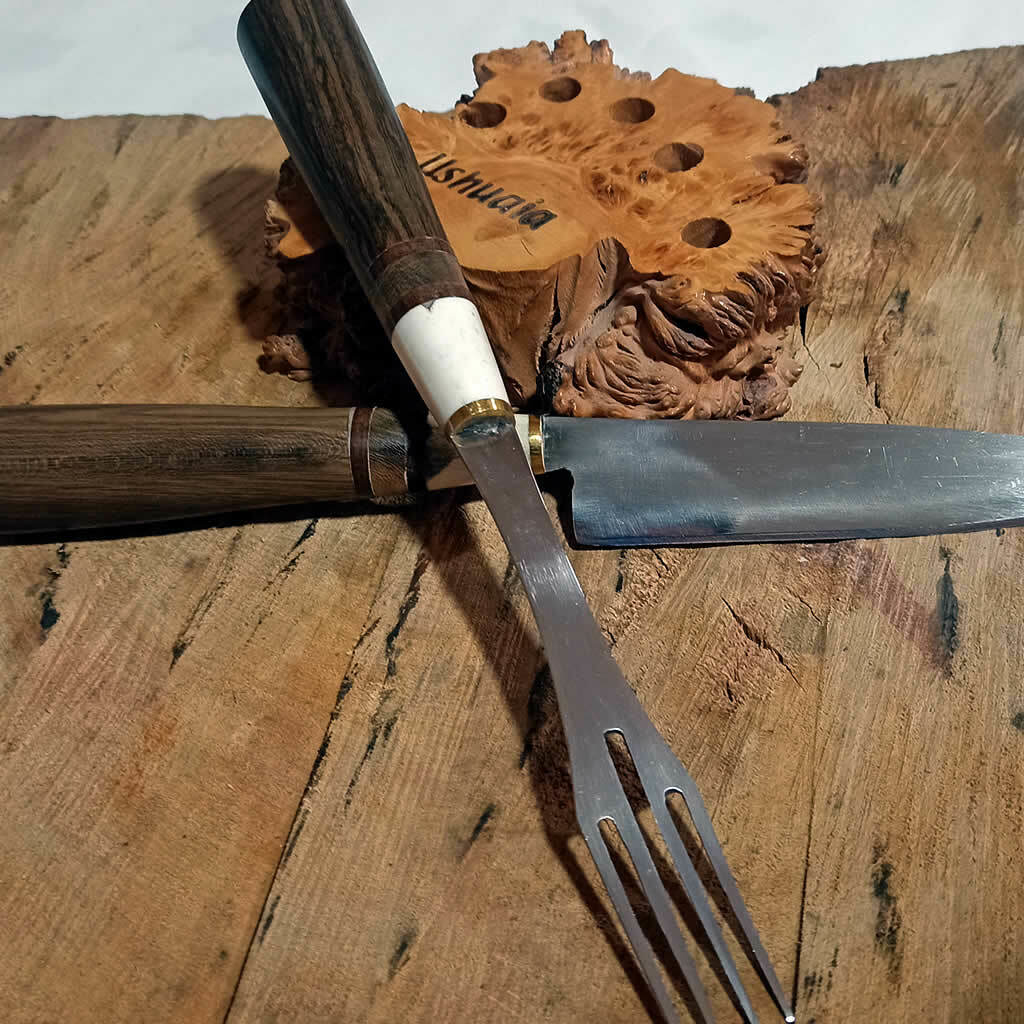 Juego de cuchillo, tenedor y chaira de acero inoxidable hoja de 12 Cm