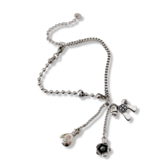 Pulsera con Dijes