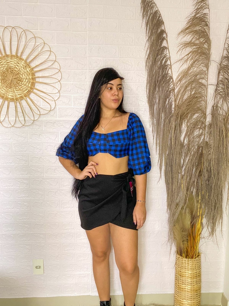 Conjunto Cropped e saia xadrez Feminino