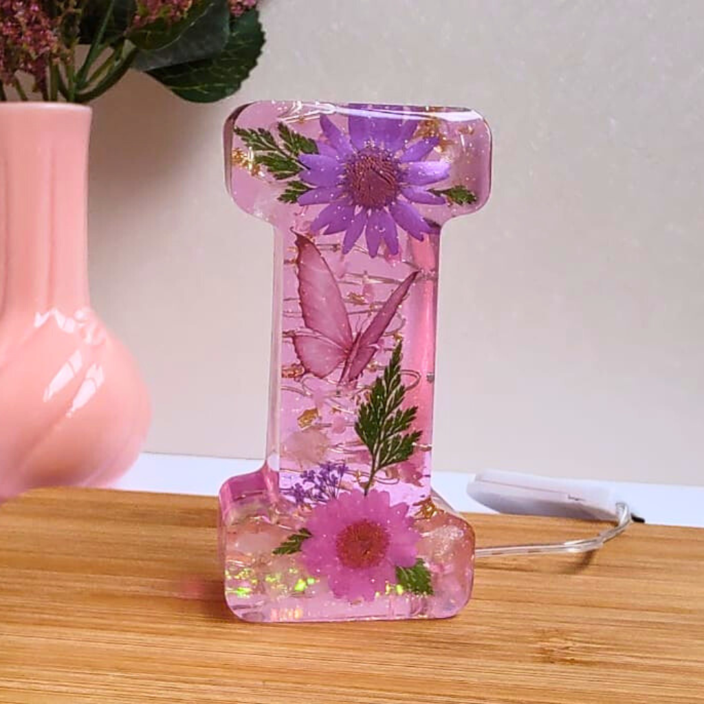 Luminária Letra Garden em Resina Personalizada