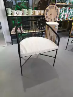 Imagen de COMBO 2 SILLON GERVA + MESA​ + ALMOHADONES