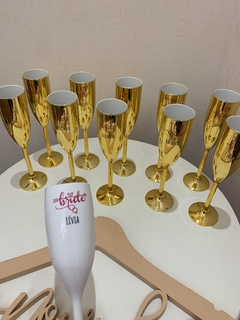 Taças Champagne Metalizadas Personalizadas - e-Noivinhas