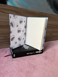 Caderno Argolado Jujutsu Kaisen Gojo - 80 Folhas na internet