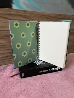 Caderno Argolado One Piece Zoro - 80 Folhas na internet