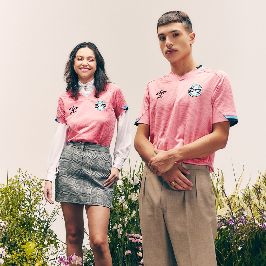 Camisa Feminina Outubro Rosa do Grêmio 2022/23 - Apoie a conscientização sobre o câncer de mama com estilo | Tevo Sports