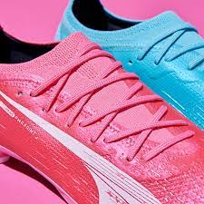 Chuteira de Campo Puma Ultra Ultimate FG Tricks x Word Cup 2014 - Hero Blue/Puma White/Sunset Pink | Tevo Sports