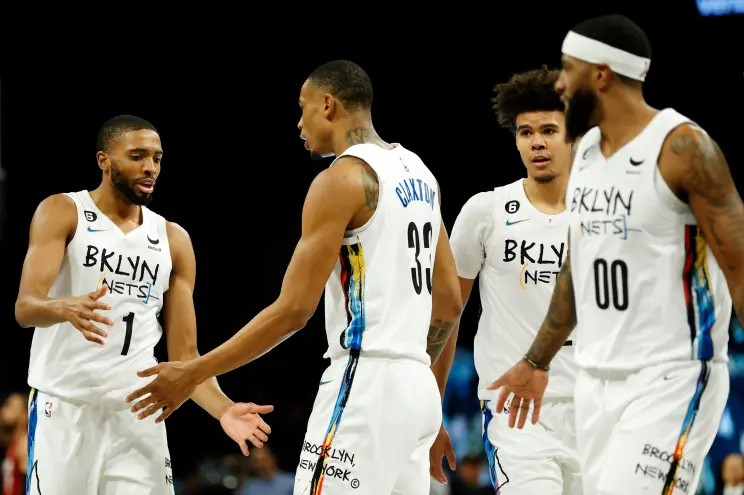 Regata City Brooklyn Nets 2022/23 com design inspirado em Basquiat | Tevo Sports