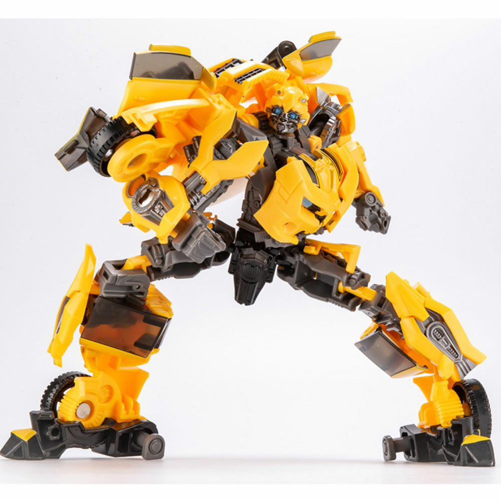 Fórmula de Transformers se repete com robôs, efeitos especiais e shorts  curtos