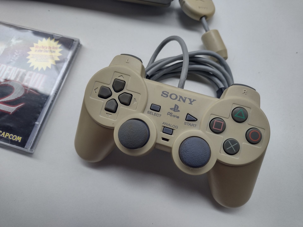 Controle Dualshock PS One Branco - PS1 - Comprar Jogos