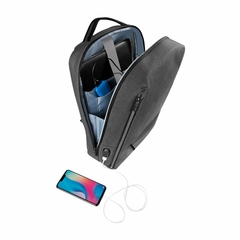 Mochila USB personalizada. Modelo Alaminos - tienda en línea
