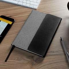 Libreta con bolígrafo personalizado. Modelo Bolonia