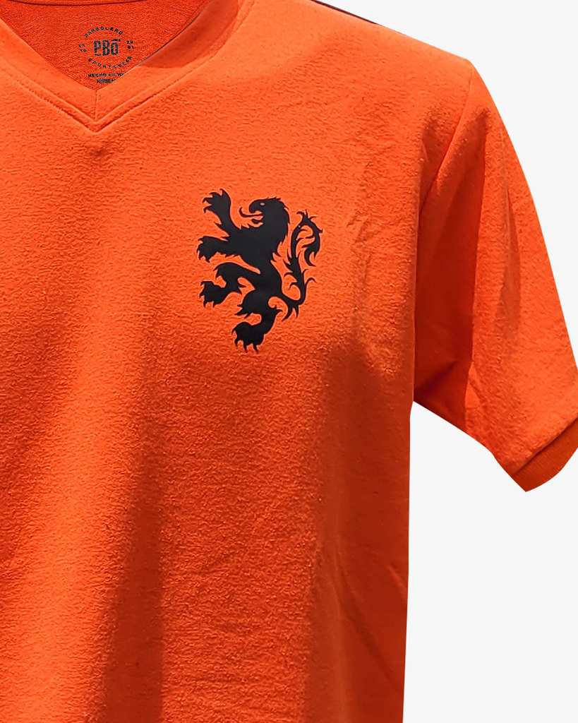 Johan Cruyff signed Holland shirt. Ajax, Barcelona, LA Aztecs etc. Proof. COA. | #1783467555