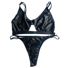 BK1004-Bikini dos piezas con abertura en el corpiño
