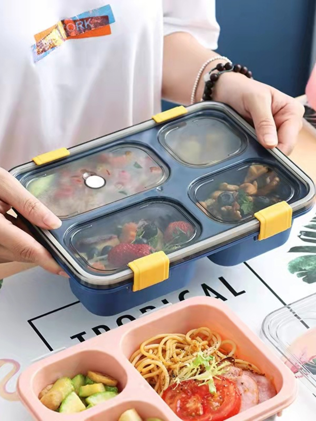 Lunch Box Novedoso: ¡Conserva Frescura y Estilo en tus Comidas