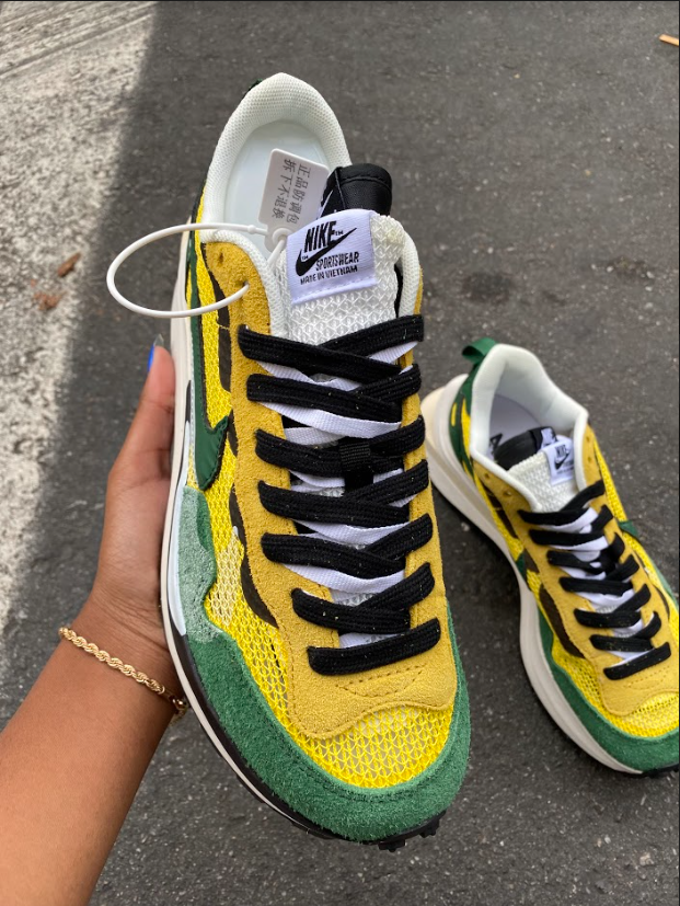 sacai nike vaporwaffle