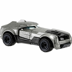 Armored Batman - Carrinho - Hot Wheels - DC Comics - Character Cars