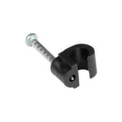 GRAPA REFORZADA PARA CABLE REDONDO DE 7MM COLOR NEGRO (100PZS)