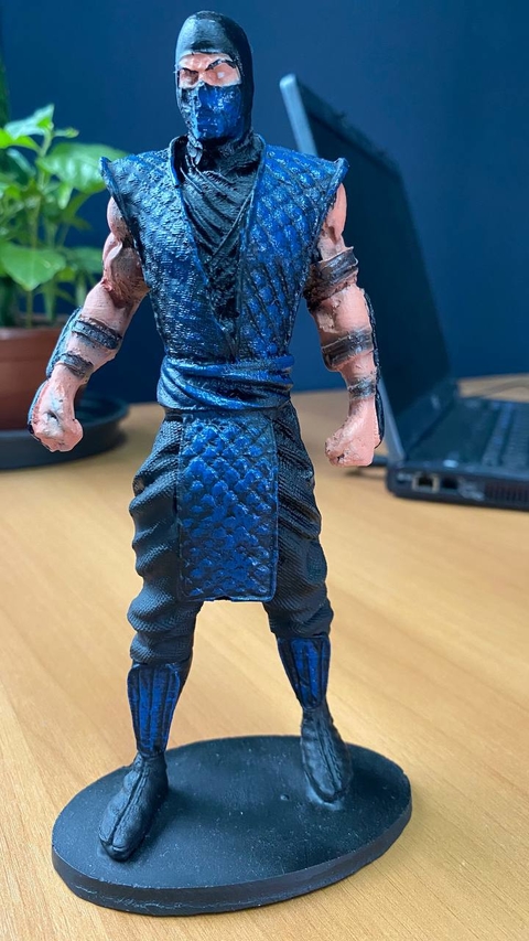 Boneco Action Figure Goro 23cm Resina Mortal Kombat