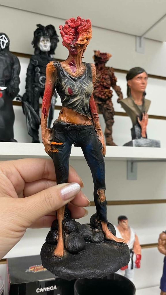 Boneco Action Figure Joel The Last Of Us Colecionador