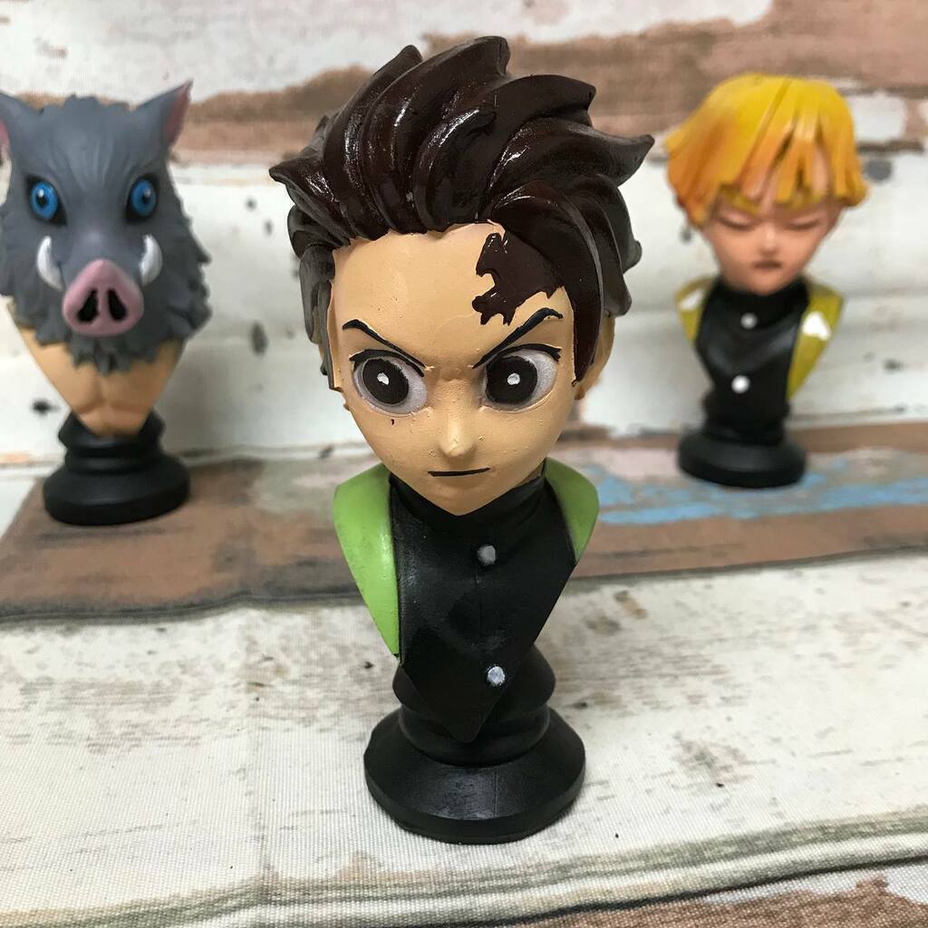 Tanjiro Kamado Demon Slayer Boneco Colecionável em PVC