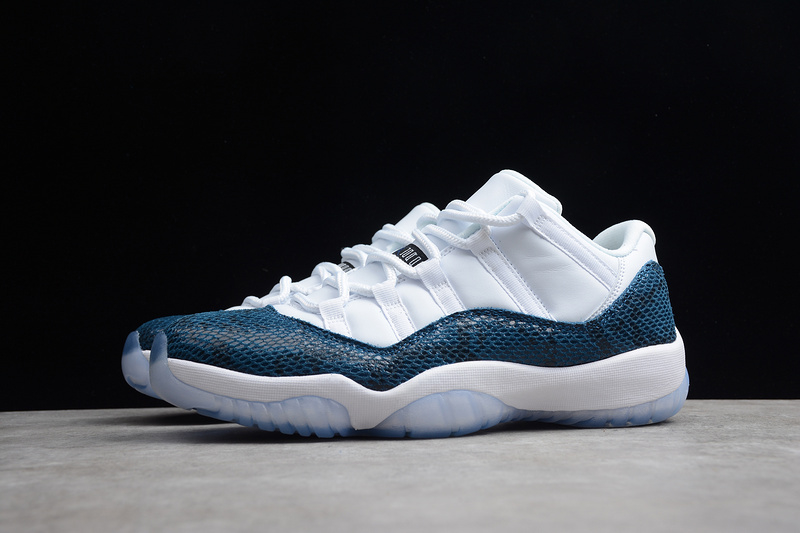 Jordan 11 retro deals low snake navy 2019