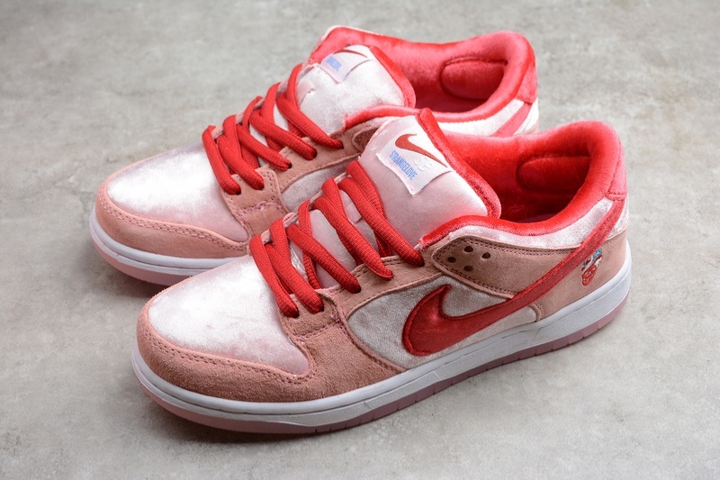 Dunk SB Low - StrangeLove Skateboards - VSL SNEAKERS