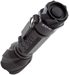 Linterna SOG Dark Energy DE-02 247 Lumens - Armeria Yiyo