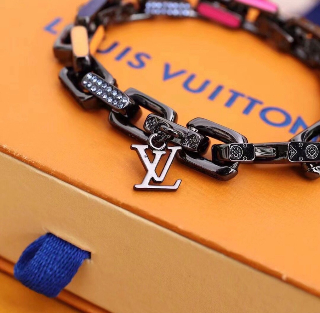 Pulseira Chain Links Louis Vuitton - OUTFIT4YOU