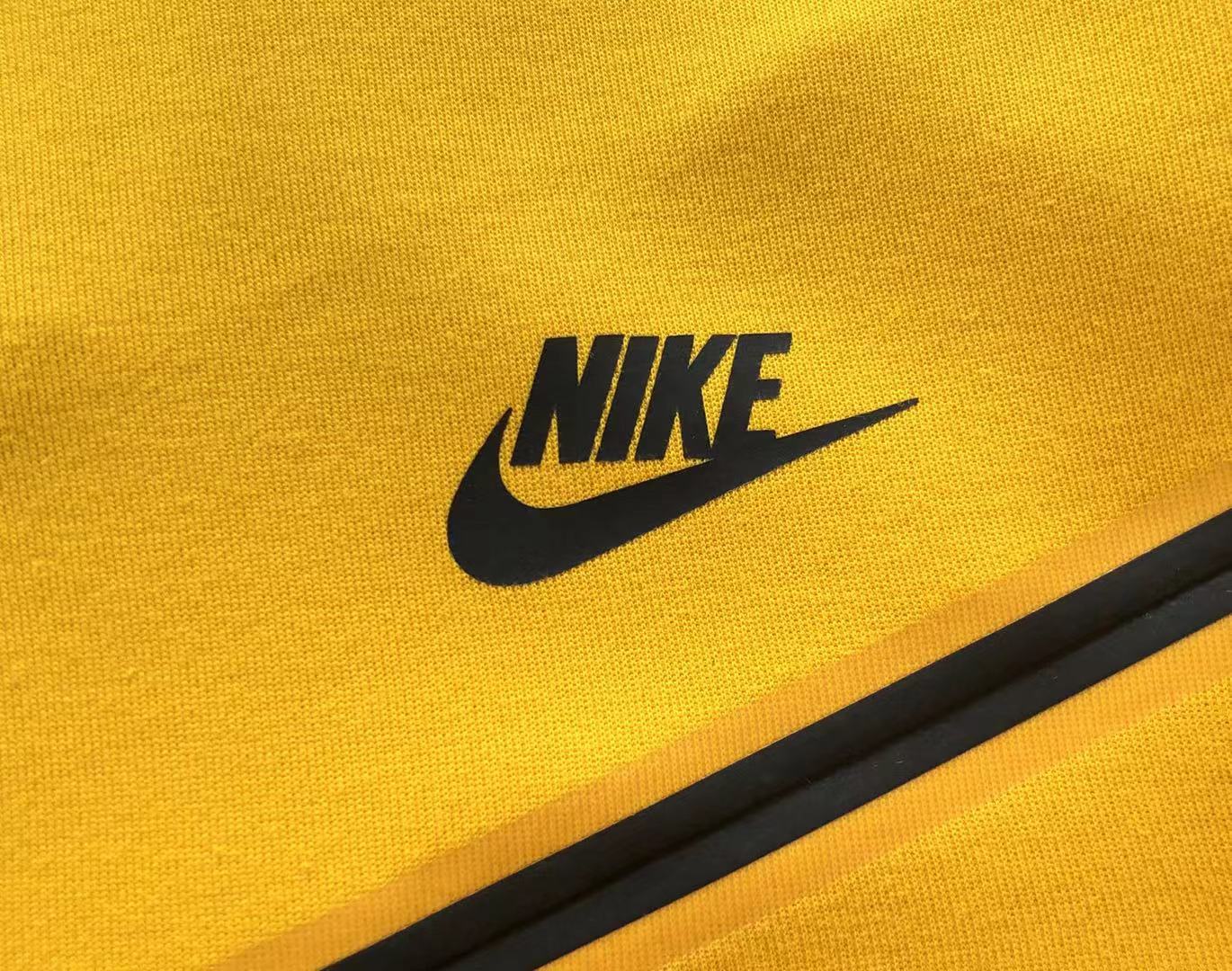 Nike tech clearance fleece dark sulfur