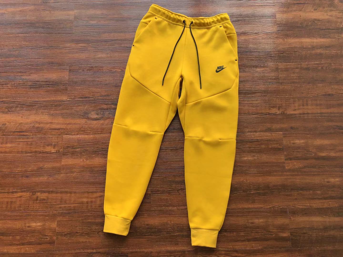 KIT/CONJUNTO - Nike Sportswear Tech Fleece Hoodie & Joggers Set - Yellow/Black - Image 8