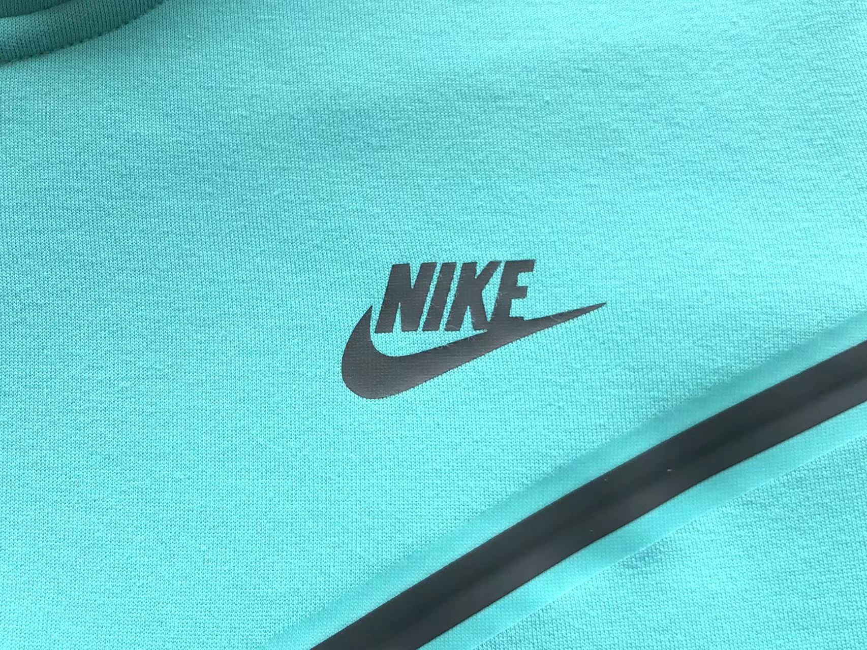 calca-nike-tech-fleece-detalhe-cordao