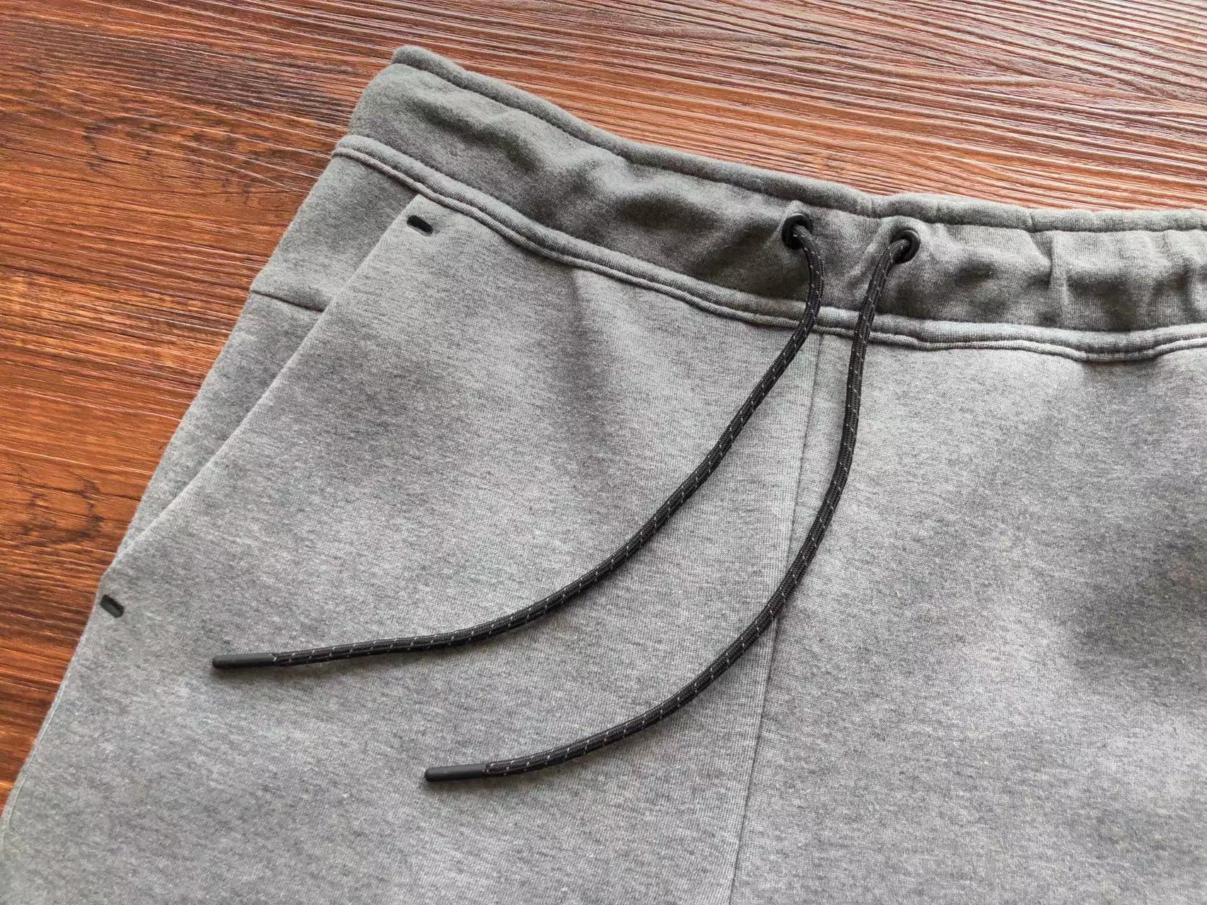 KIT/CONJUNTO - Nike Sportswear Tech Fleece Hoodie & Joggers Set - White/Black/Carbon Heather/Black - Image 14