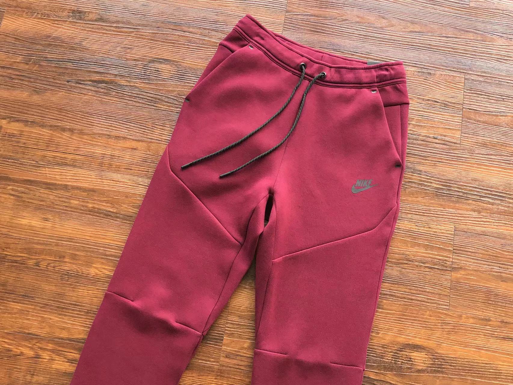 KITS/SETS - Nike Sportswear Tech Fleece Hoodie & Joggers Set - Rosewood/Black - Image 10