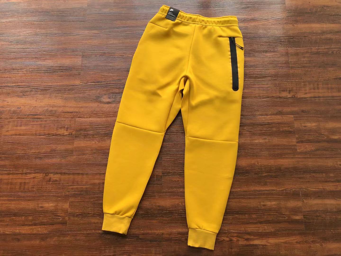 KIT/CONJUNTO - Nike Sportswear Tech Fleece Hoodie & Joggers Set - Yellow/Black - Image 12