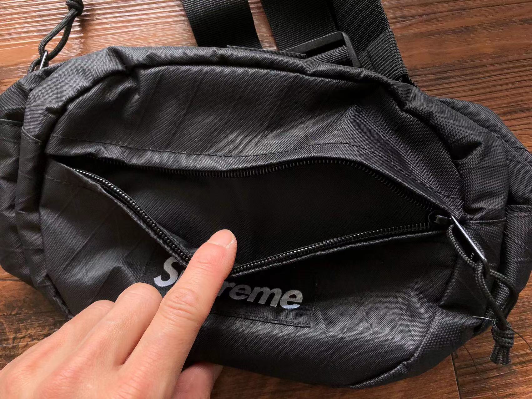 SUPREME FW18 Waist Bag On-Body