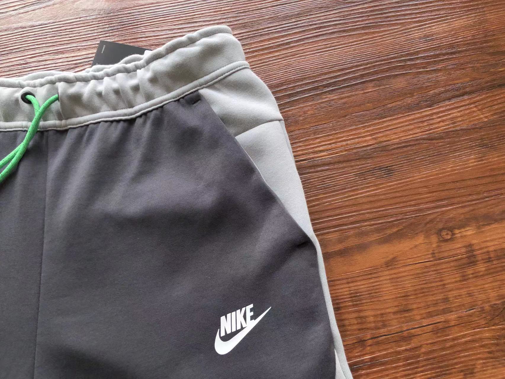 KIT/CONJUNTO - Nike Sportswear Tech Fleece Hoodie & Joggers Set - Light Smoke Grey/Anthracite/Sail - Image 13