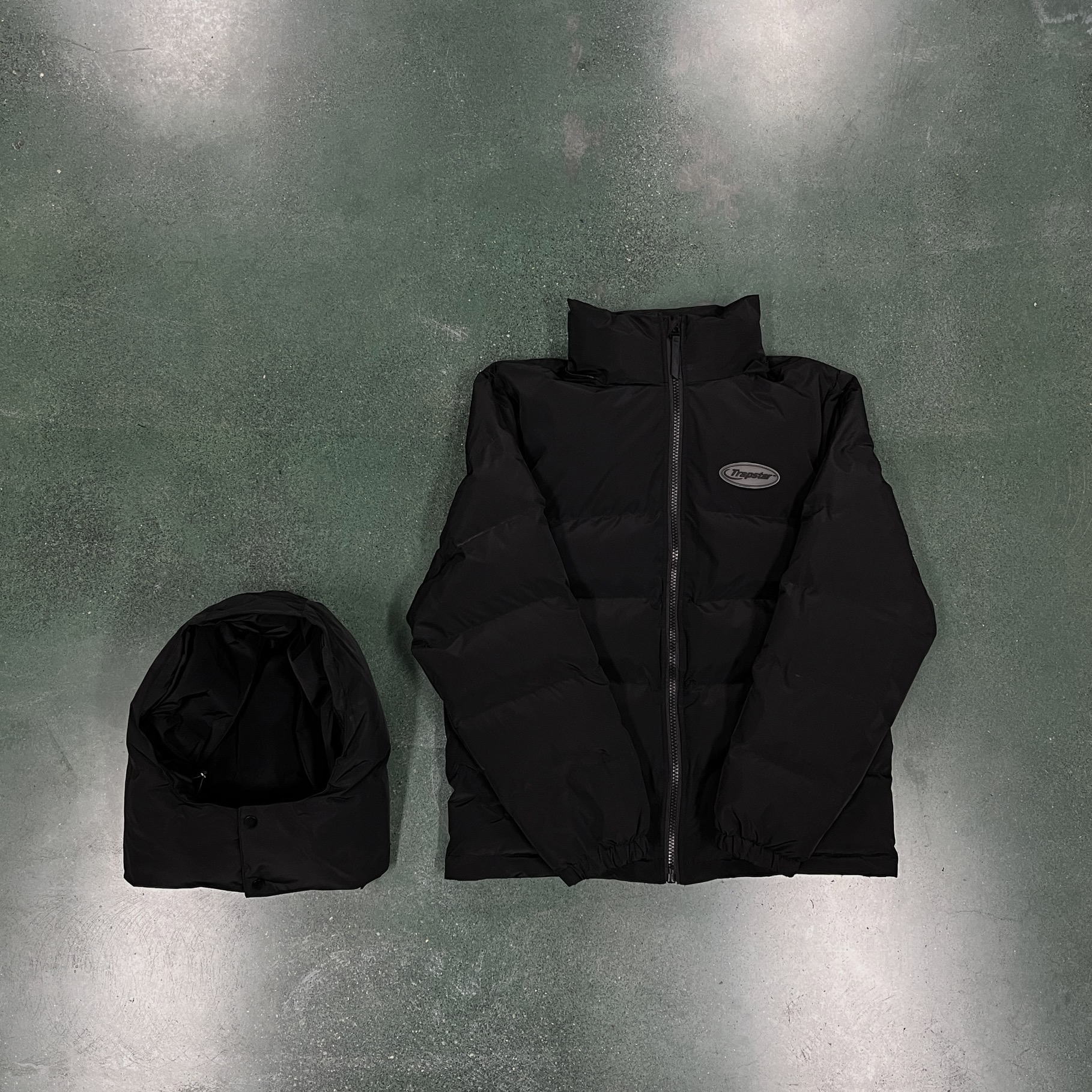 trapstar hyperdrive detachable hooded puffer jacket triple black